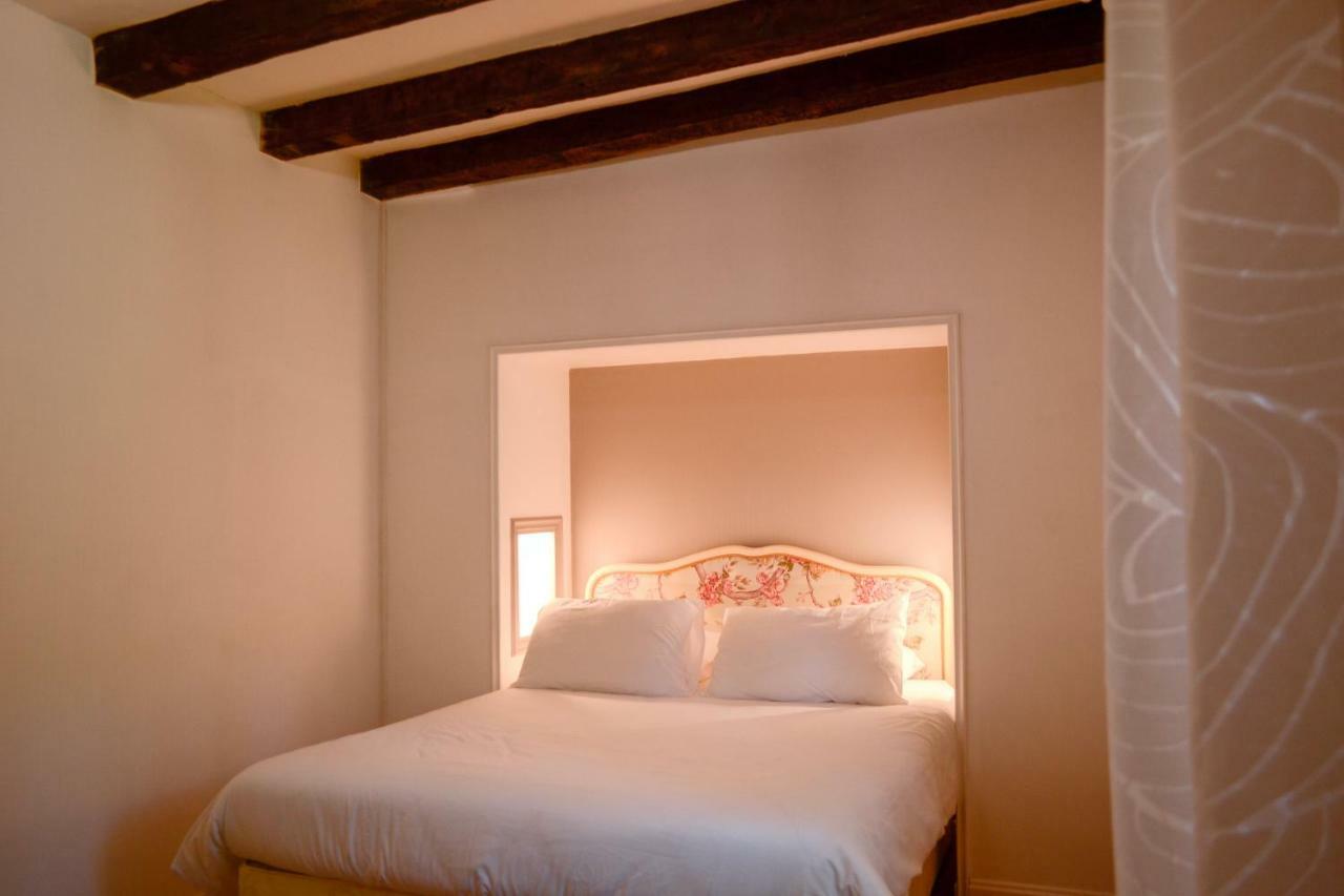 Chambres D'Hotes Domaine Du Hameau Baylesse Saint-Jean-d'Aigues-Vives Ngoại thất bức ảnh